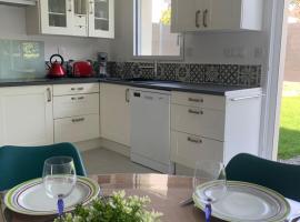 Maison 3 pièces - 2 chambres lits Queen Size avec wifi，位于Grandchamp-des-Fontaines的酒店