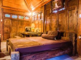 Din House Negara Classic Homestay，位于Negara的酒店