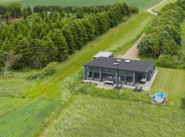 Cozy Home In Kalundborg With Kitchen，位于凯隆堡的酒店