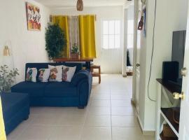 Casa con alberca cerca de playas，位于伊斯塔帕的酒店