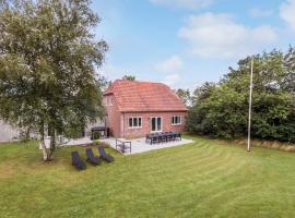 Beautiful Home In Varde With Kitchen，位于瓦尔德的酒店