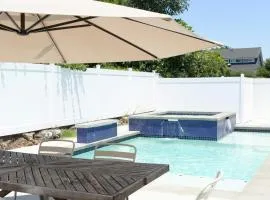Lux 6BedRoom Villa with Salted Pool, Hot tub and near Disneyland