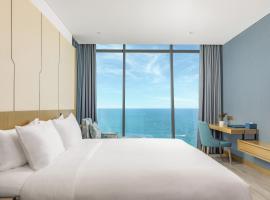Awaken Da Nang Hotel，位于岘港的酒店