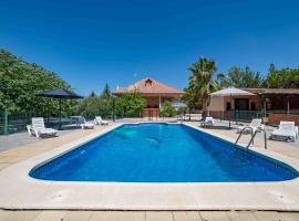 Casa Rural En Moratalla Con Piscina en Finca de 5000 m2，位于莫拉塔利亚的酒店