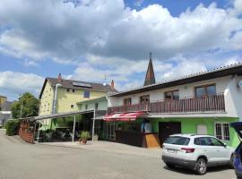 Penzion a restaurace U Knoppa，位于奥帕瓦的酒店