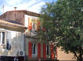 L'étape Arlésienne，位于阿尔勒的酒店