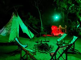 Hostel e Camping Secreto Cerrado Povoado do Moinho Acesso a rios sem custo，位于戈亚斯州上帕莱索的露营地