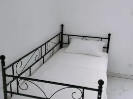 Appartement de 3 lits entièrement meublé situé à Amblainville, à 30 minutes de Paris CDG