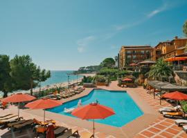 Rigat Park & Spa Hotel - Adults Recommended，位于罗列特海岸的酒店
