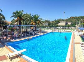 Awesome Apartment In Falerna，位于法莱尔纳的酒店