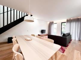 Modern, Charming, Spacious 3-Bedroom Retreat in Brooklyn with Rem-casa，位于布鲁克林的酒店