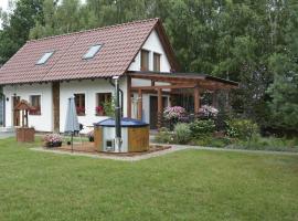 Large Holiday Home Czapiewice，位于Czapiewice的度假屋