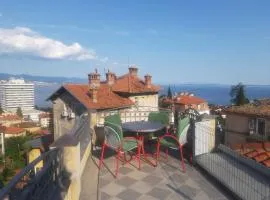 Apartment Frketić with roof terrace and panoramic sea view