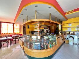 Hotel Battaglia，位于巴塔利亚泰尔梅的酒店