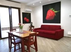 Transit, Train Station 20 min from Rome and Parking