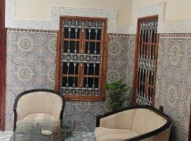 Almanzil Alatiq，位于拉巴特的带停车场的酒店