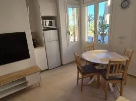 Apartamento Lujoso para 4 personas frente al Mar