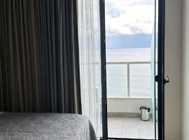 Bamboo Beach Tsikhisdziri resort，位于提斯基斯迪里的酒店