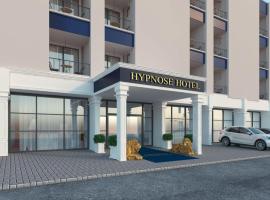 HYPNOSE HOTEl，位于卢本巴希的酒店