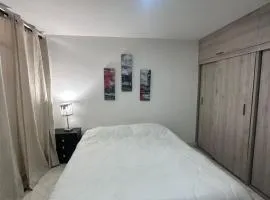 Habitación en apto duplex baño compartido, piso 5 sin ascensor
