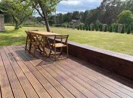 Brīvdienu apartaments Melnsilā，位于梅恩塞尔斯的酒店