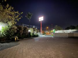 Hotel VS Express，位于雷吉斯特鲁的酒店