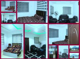 2-Bedroom Tradebybata Apartments around FUNAAB Abeokuta，位于Abeokuta的酒店