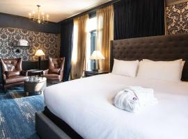 Midnight Sun, a Coast Hotel，位于道森市的酒店