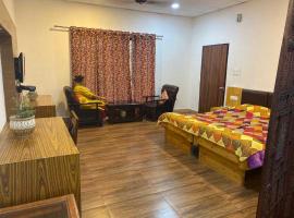 OYO Home Oodlabari Home Stay，位于Shaugaon的酒店