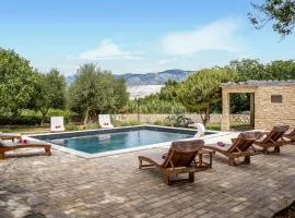 Beautiful Home In Pag With Outdoor Swimming Pool