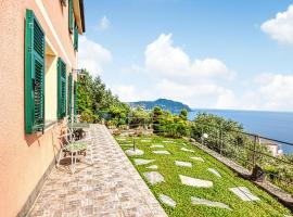 Awesome Home In Pieve Ligure With House Sea View，位于皮耶韦利古雷的酒店