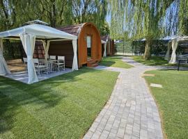 Vicolungo Glamour Lodge & SPA - Free SPA Hot Tub e Sauna，位于维科伦戈的酒店