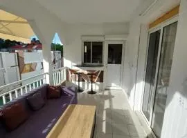 Maison familiale avec piscine à Baie-Mahault - 120 m² - 8 pers