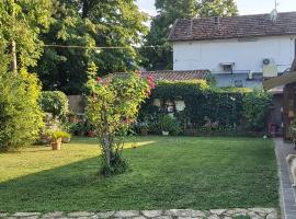 Guest House La Palazzina，位于列蒂的酒店