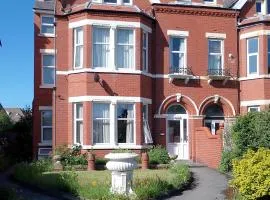 St Annes Lodge Garden Flat AWARD WINNING HOSTS