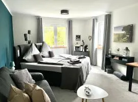 Alternative zum Hotel Zimmer im Einfamilienhaus-eigenes Badezimmer im Flur