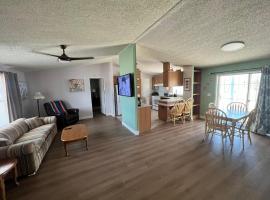 Death Valley PrairieFire 3bd 2ba Home w Kitchen，位于帕伦普的酒店