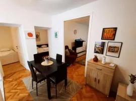 Fabulous Apartment "Central Sun" with Balcony and Park View