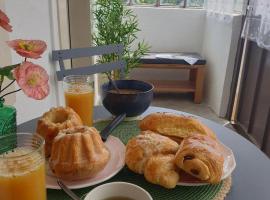 Coquette Maison, Côté Château à Mutzig en Alsace，位于米齐格的酒店