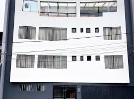 COSMOPOLITAN INN，位于Ventanilla的酒店