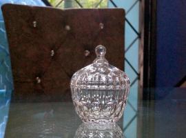 Tres habitaciones con Cuatro Aires acondicionados y Super lindo，位于弗洛伦西亚的自助式住宿