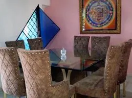 Confortable con capacidad para grupos de 11 personas