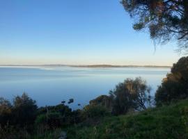 Pleasant Point Cottage Phillip Island，位于Rhyll的酒店