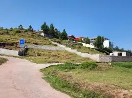 Haven Lodge Bhurban, Cheerful 3BR Cottage