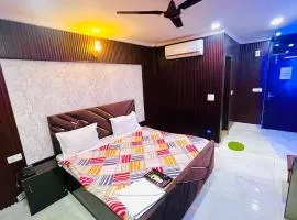 Hotel Nizamuddin fab