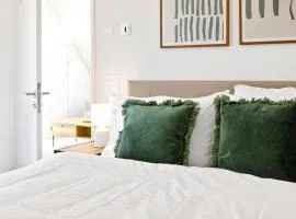 STAYY Flagship Limmattal Premium Apartments - 24h Self Check-in free Parking free EV Wallbox