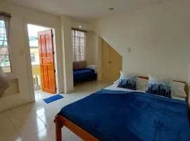 TST Transient Homes - WiFi Access, Bedroom with AC, Kitchenette, Private Bathroom