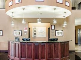 Comfort Suites Topeka Northwest，位于托皮卡的酒店