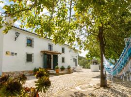 Cortijo Entresierras，位于Carcabuey的酒店