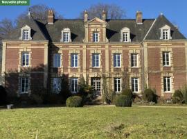 Chateau Loyd & Spa Normandie Pays de Caux，位于Veauville-les-Baons的酒店